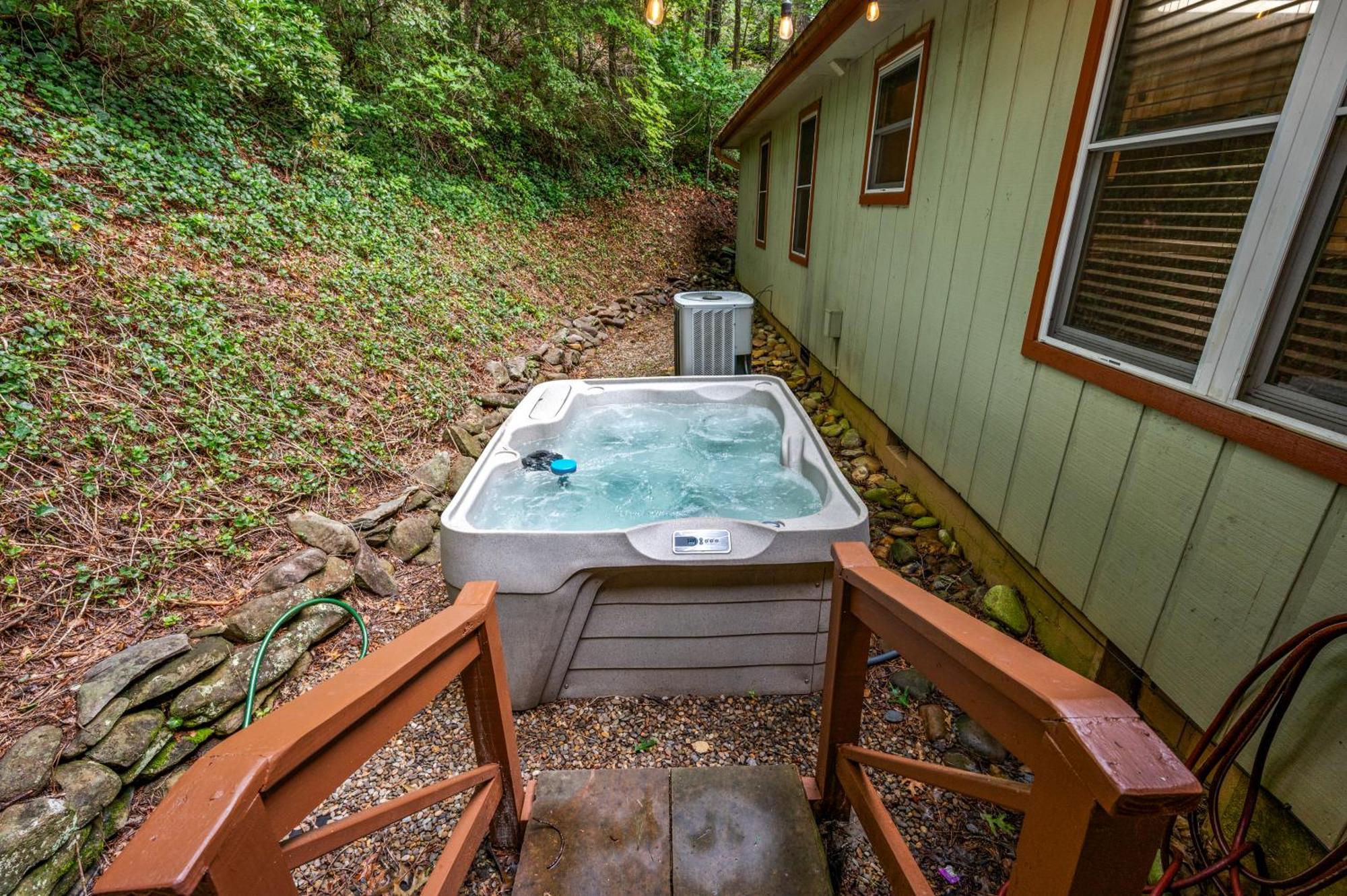 Beautiful Chalet With Fireplace And Large Game Room جاتلينبرج المظهر الخارجي الصورة