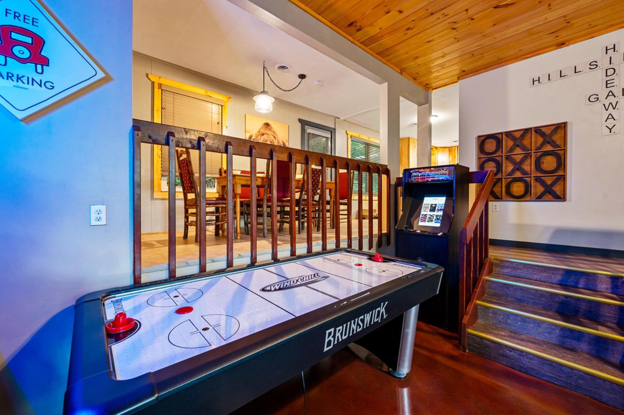 Beautiful Chalet With Fireplace And Large Game Room جاتلينبرج المظهر الخارجي الصورة